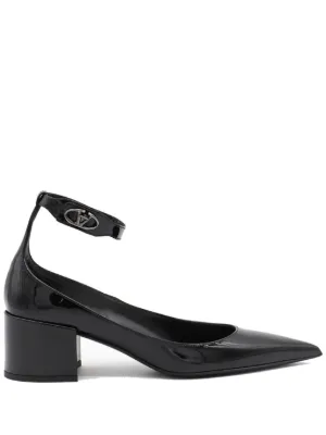 Prada ロゴ パンプス | ブラック | FARFETCH JP