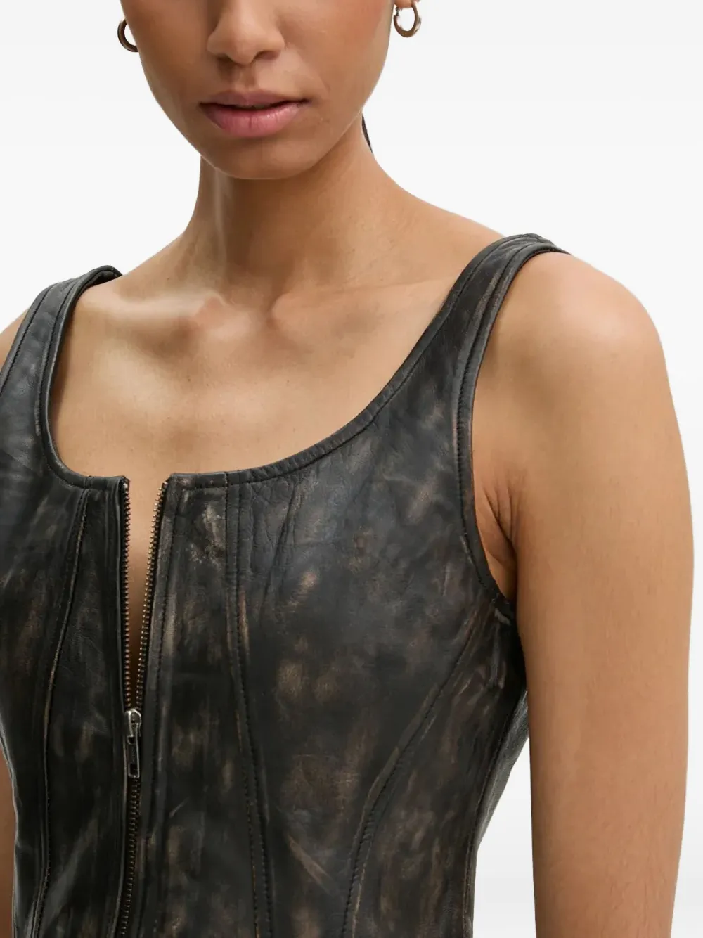 Gestuz Linera top Bruin