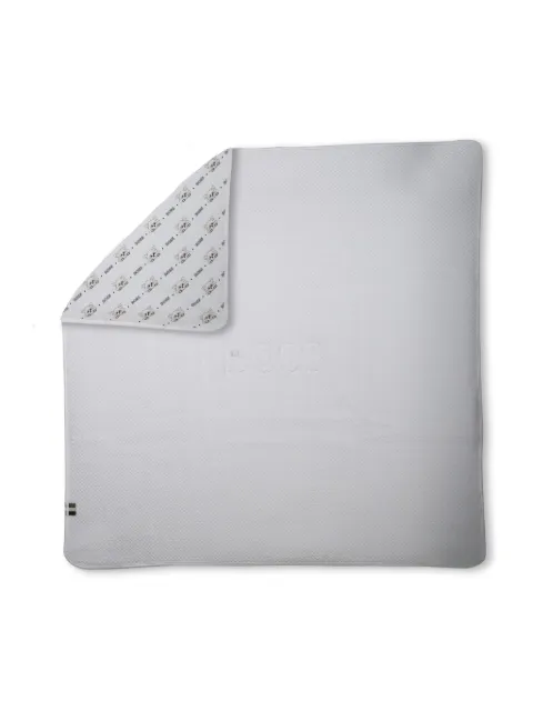 BOSS Kidswear graphic-print blanket 