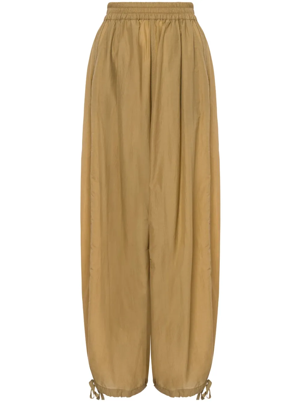 pleated trousers