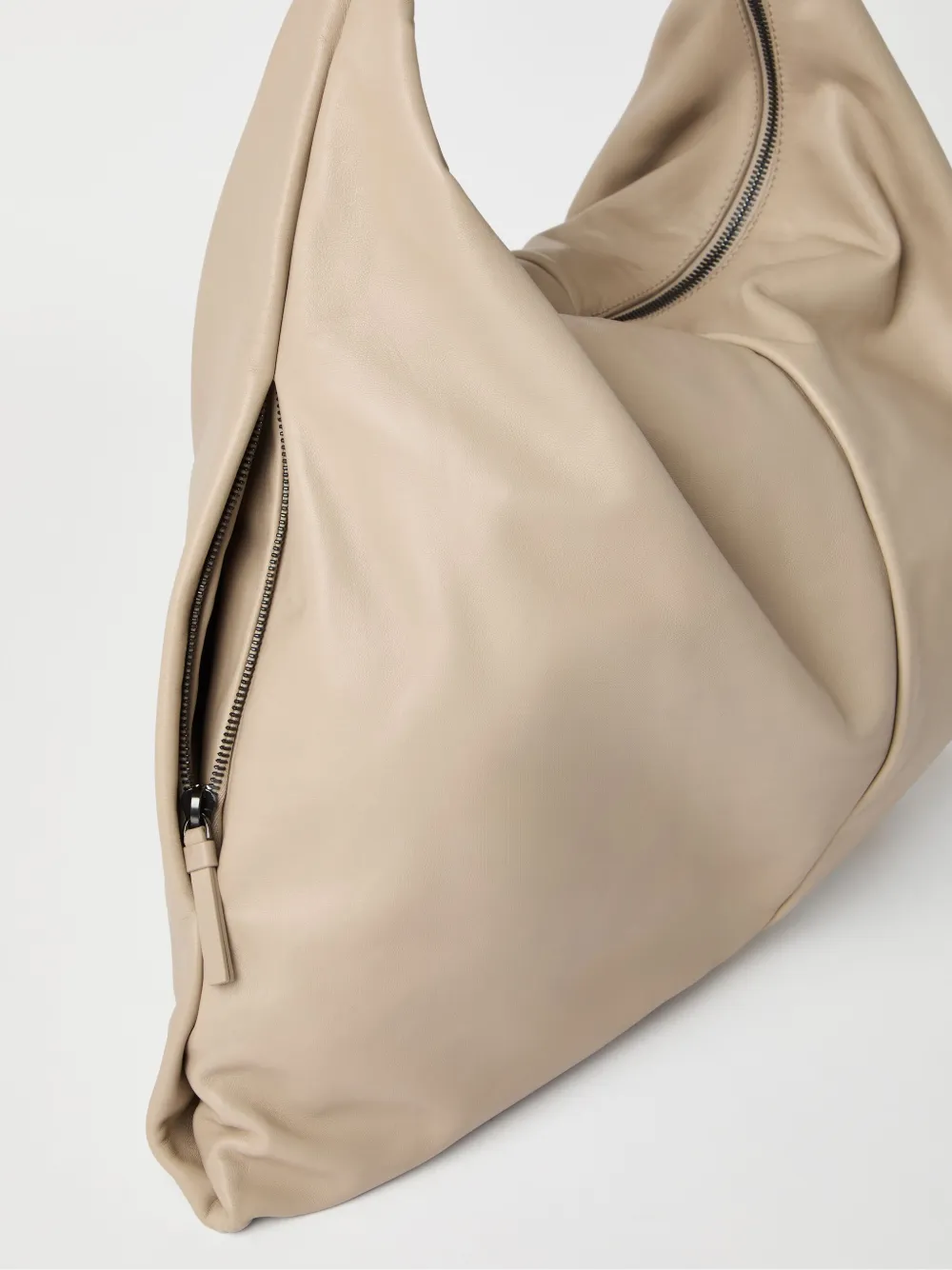 BRUNELLO CUCINELLI LEATHER SHOULDER BAG