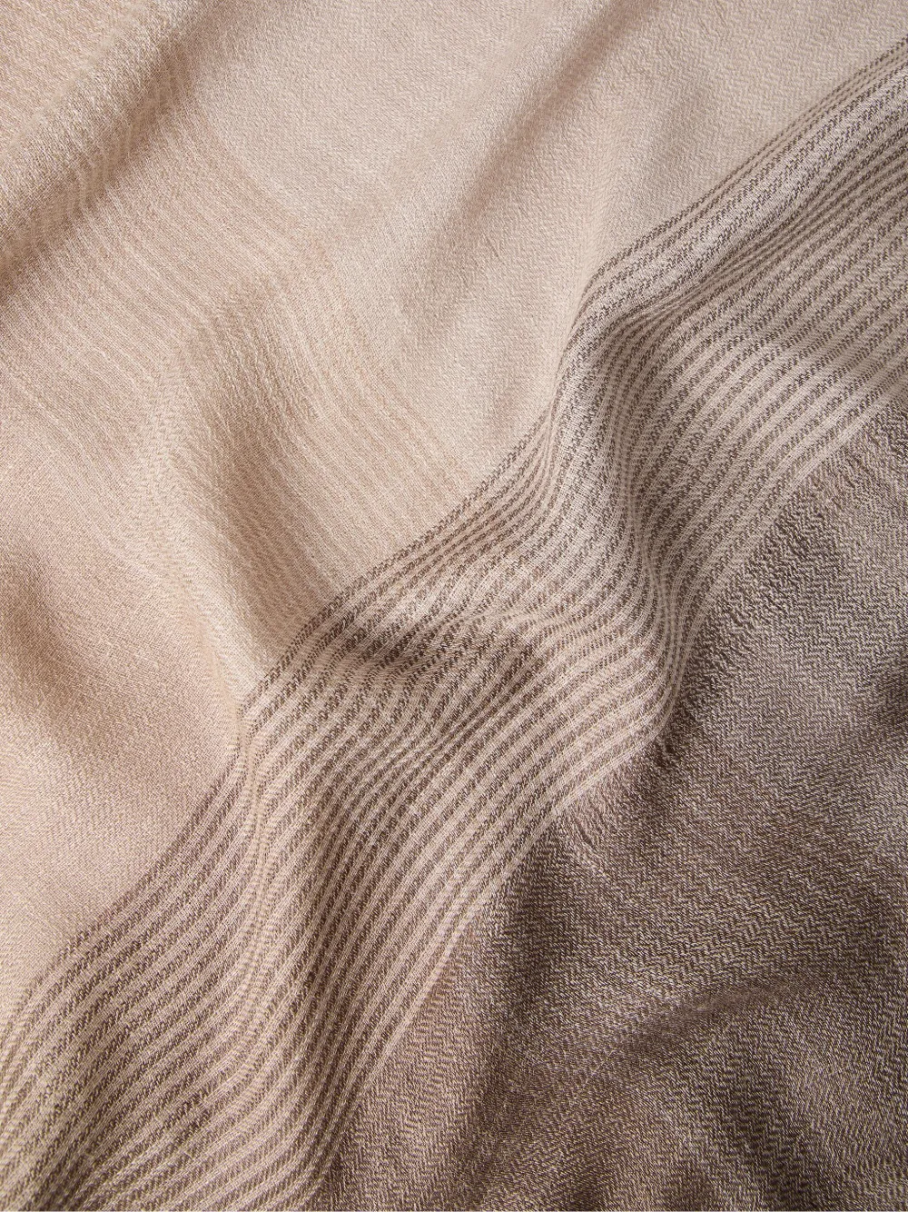 Brunello Cucinelli Gestreepte sjaal Beige
