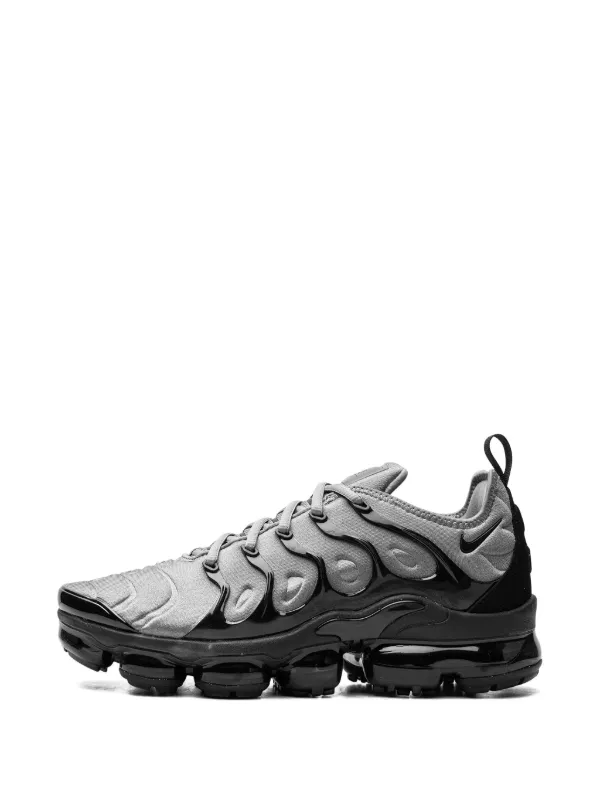 vapormax plus id
