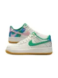 Nike Kids Air Force 1 Low LV8 3 ""Heel Stitch Sail Stadium Green"" sneakers - White