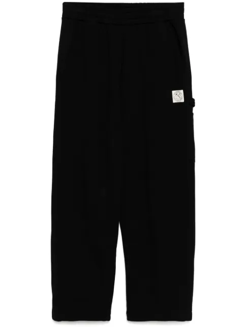 izzue logo patch sweatpants