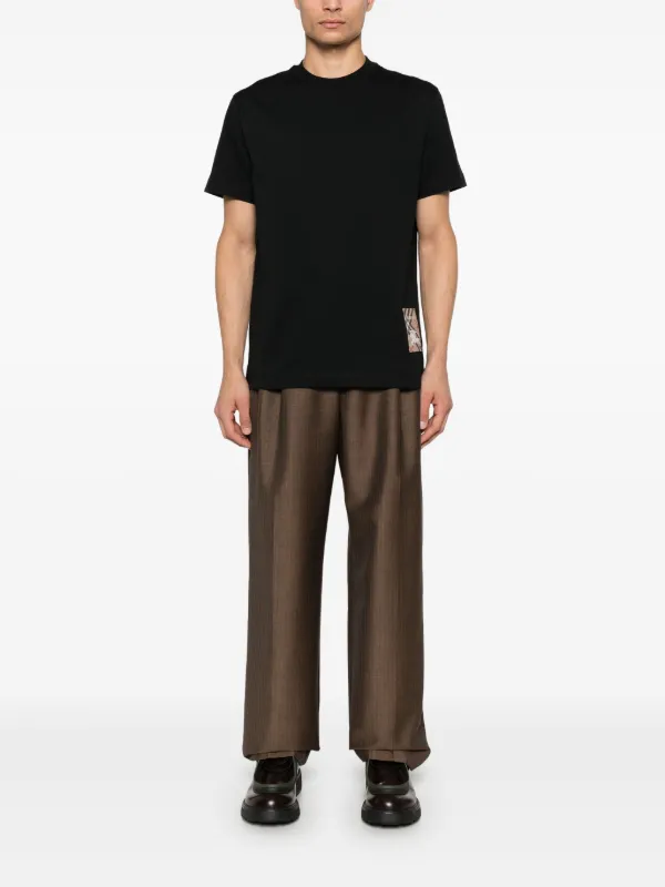 Tシャツ・カットソー BURBERRY COTTON T-SHIRT WITH LOGO PATCH Burberry Logo Patch Short-Sleeve T-Shirt | Neiman Marcus