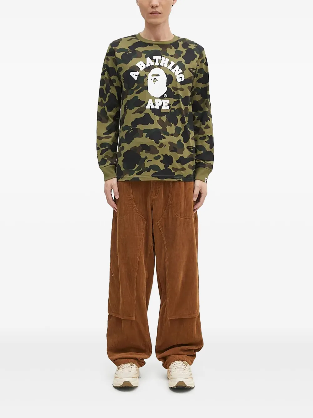 A BATHING APE T-shirt met camouflageprint en lange mouwen Groen