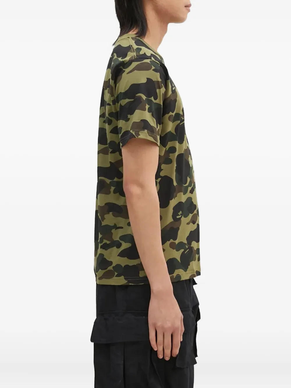 A BATHING APE camouflage-print T-shirt - Groen