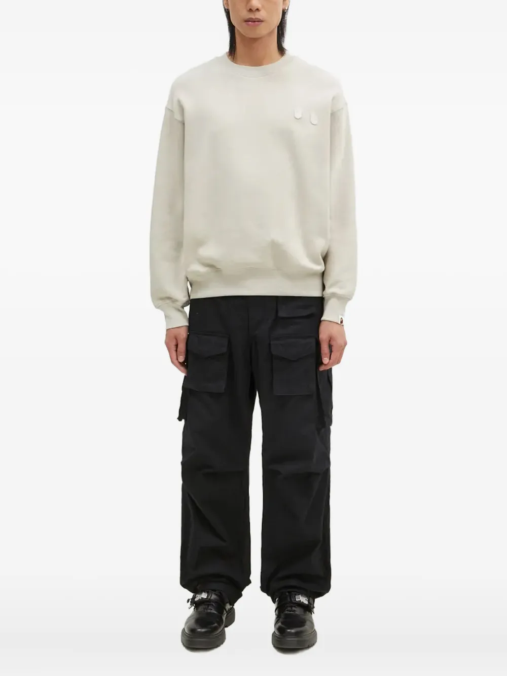 A BATHING APE® logo-embroidered crew neck sweatshirt - Toni neutri