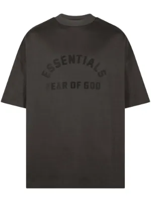 FEAR OF GOD ESSENTIALS ロゴ Tシャツ | ブラック | FARFETCH JP