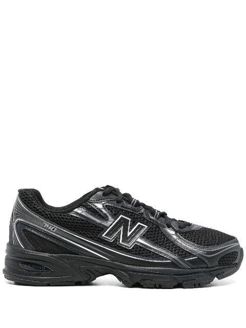 hype New Balance 740 sneakers 