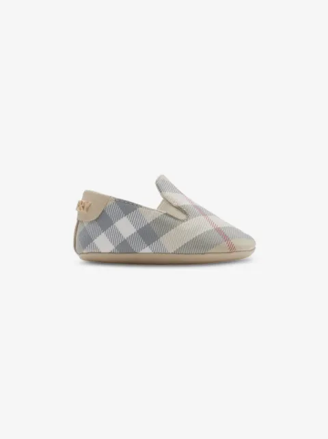 Burberry Kids check-print crib shoes