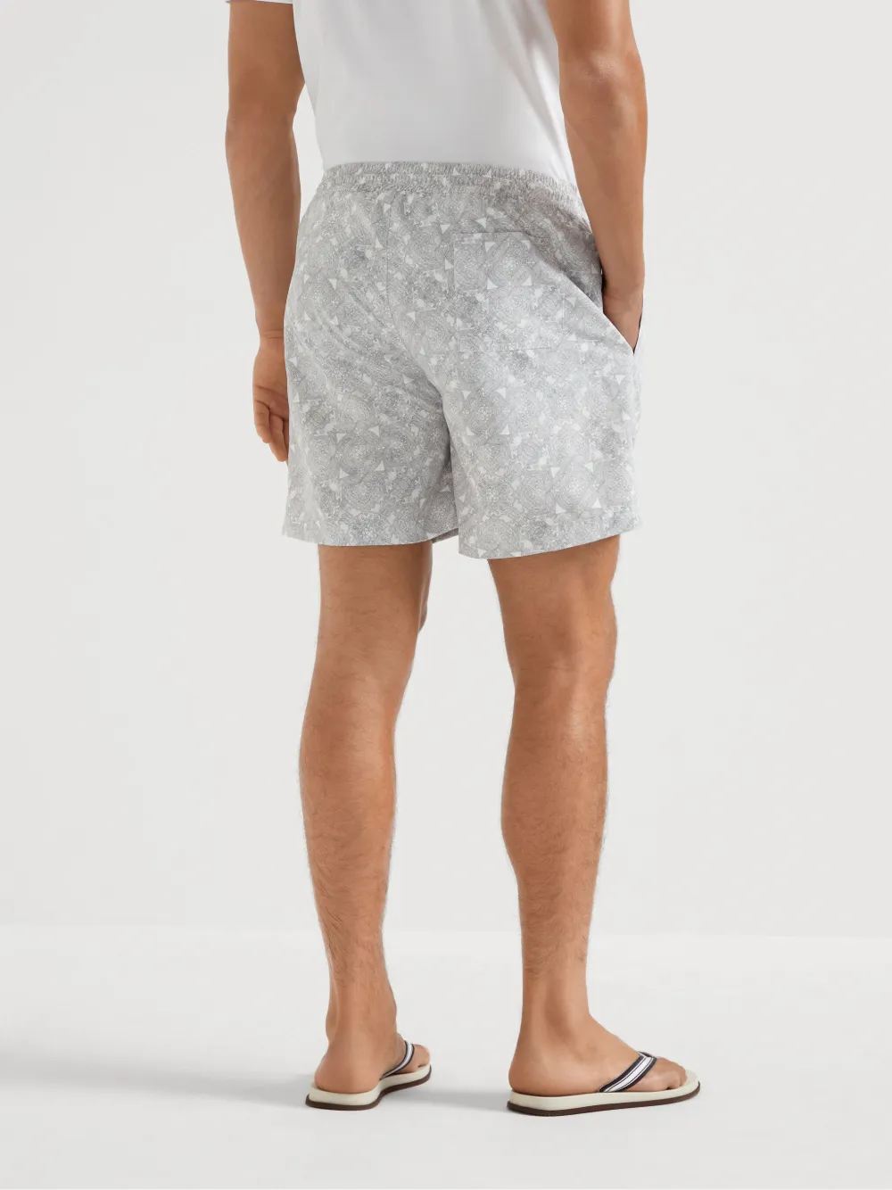 Brunello Cucinelli Zwembroek met paisley-print Grijs