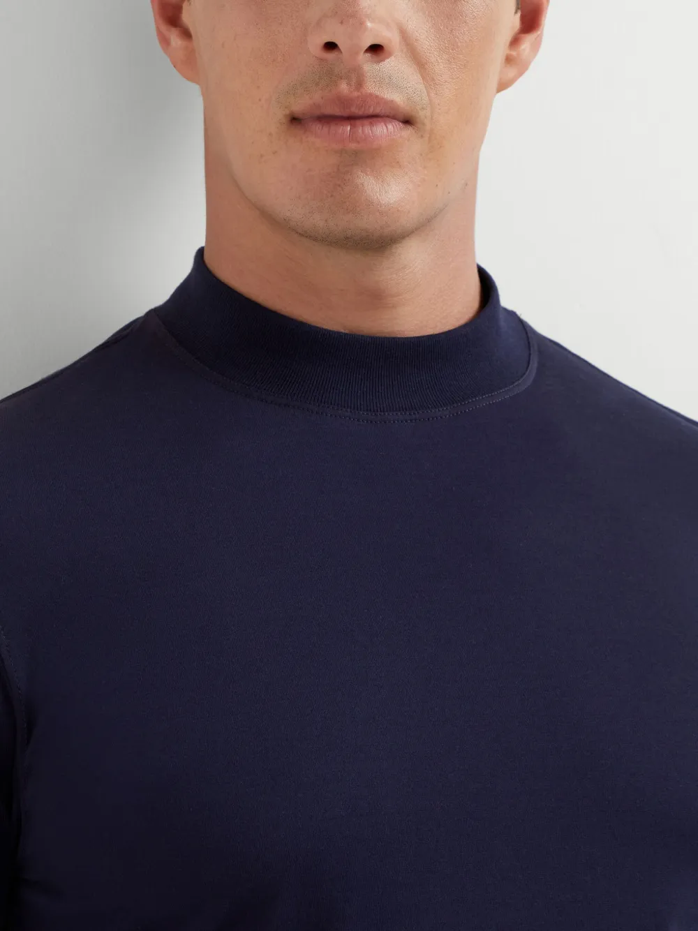 Brunello Cucinelli Katoenen T-shirt met opstaande hals Blauw