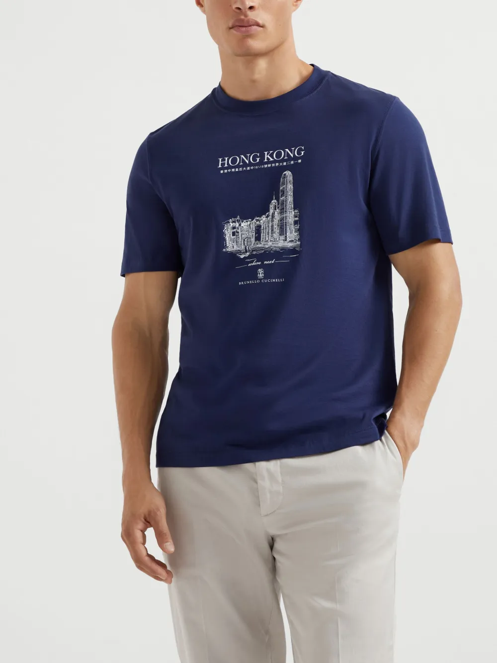 Brunello Cucinelli Katoenen T-shirt met grafische Hong Kong print Blauw