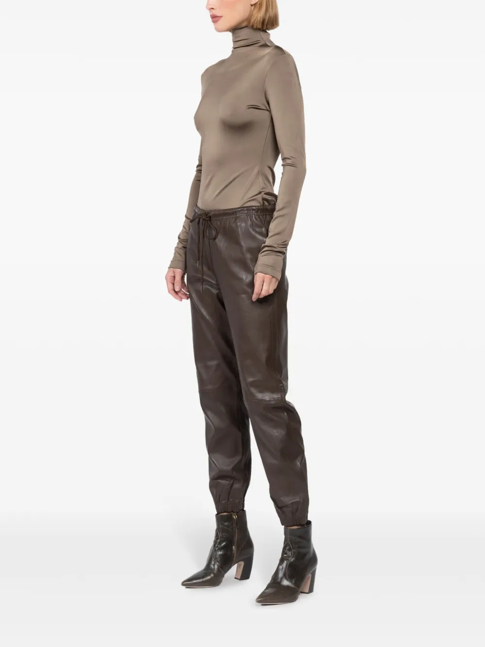 Tove Turtleneck Top In 褐色