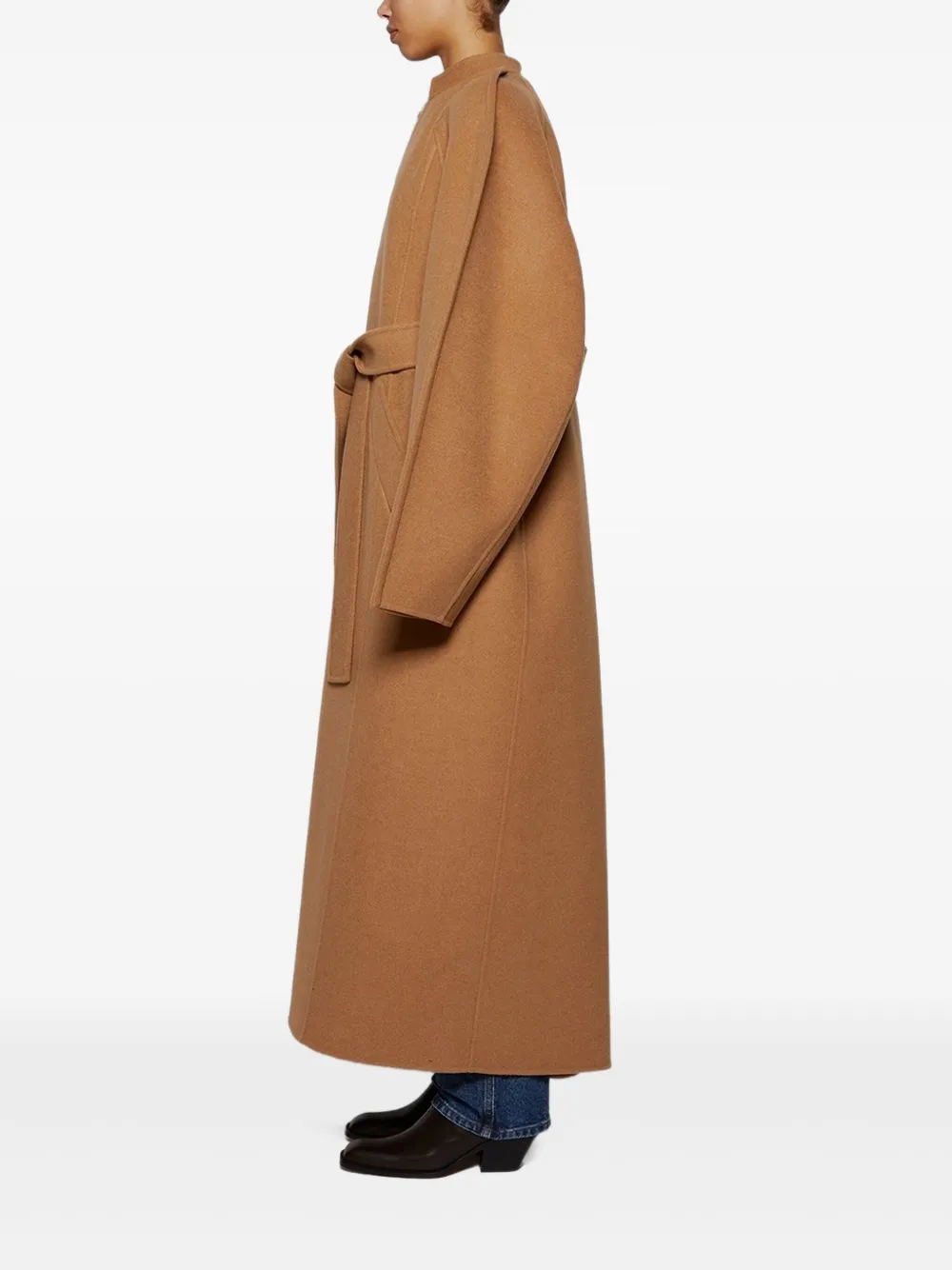 KHAITE Rothen belted coat Beige