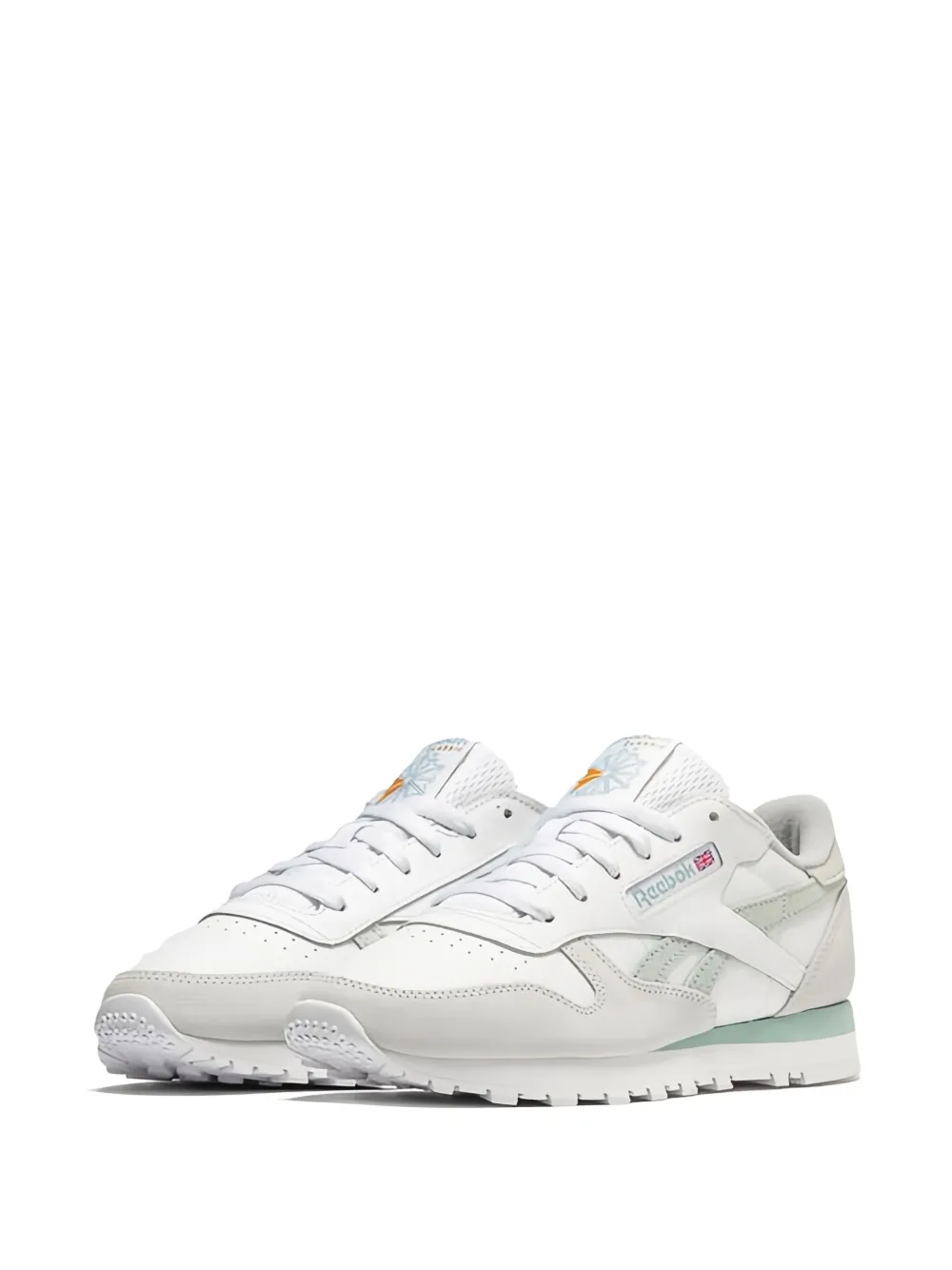 Reebok Classic Leather WMNS "White Seaside Grey" trainers | Low-Tops | Image 2