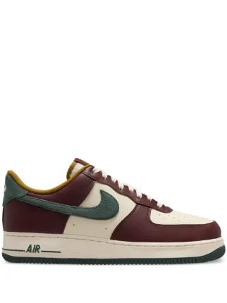 composition nike air force 1
