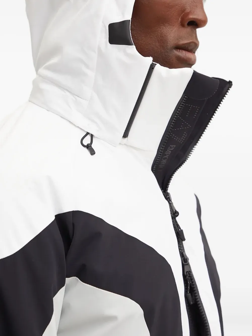 Ea7 Emporio Armani Ski-jack met capuchon en vlakken Zwart