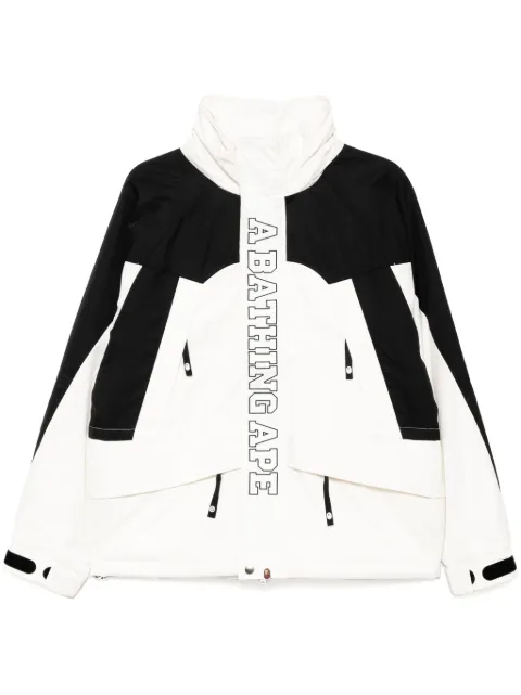 A BATHING APE® chamarra con logo bordado y capucha