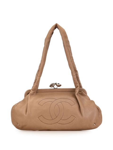 CHANEL 2004-2005 CC Lambskin Kisslock Frame shoulder bag Women