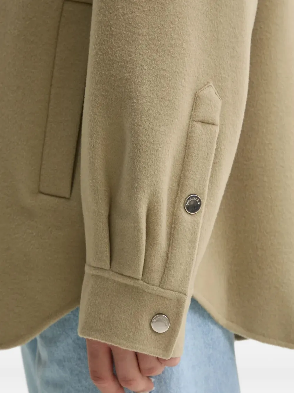 Nanushka Wollen overhemd met dubbele zak Beige