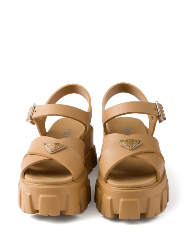 【PRADA】LOGO SANDALS Prada triangle-logo Quilted Leather Sandals | Black | FARFETCH