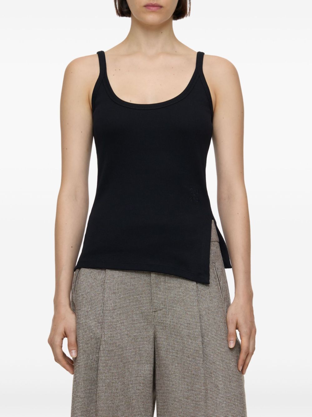 Closed asymmetric tank top - Zwart