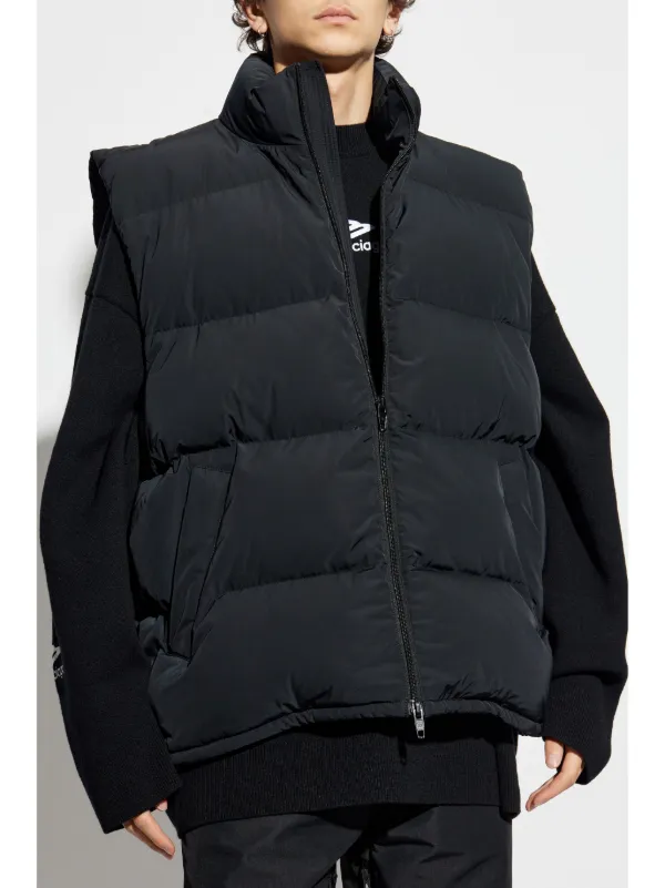 全信頼を寄せる Balenciaga パデッドベスト | ブラック | FARFETCH JP トップス