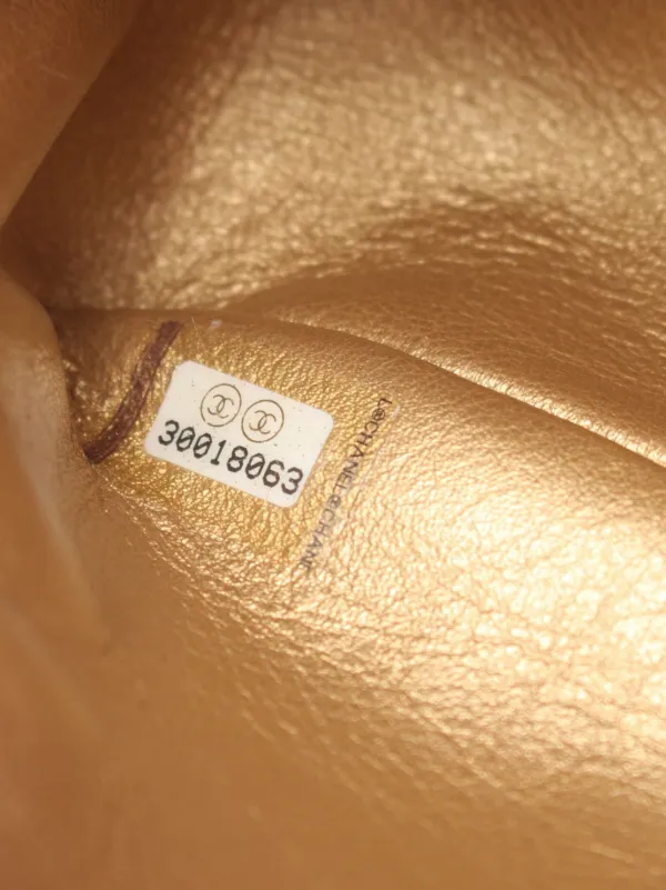 Hologram Sticker Chanel CHANEL Pre-Owned 2020-2021 Matelasse Mini