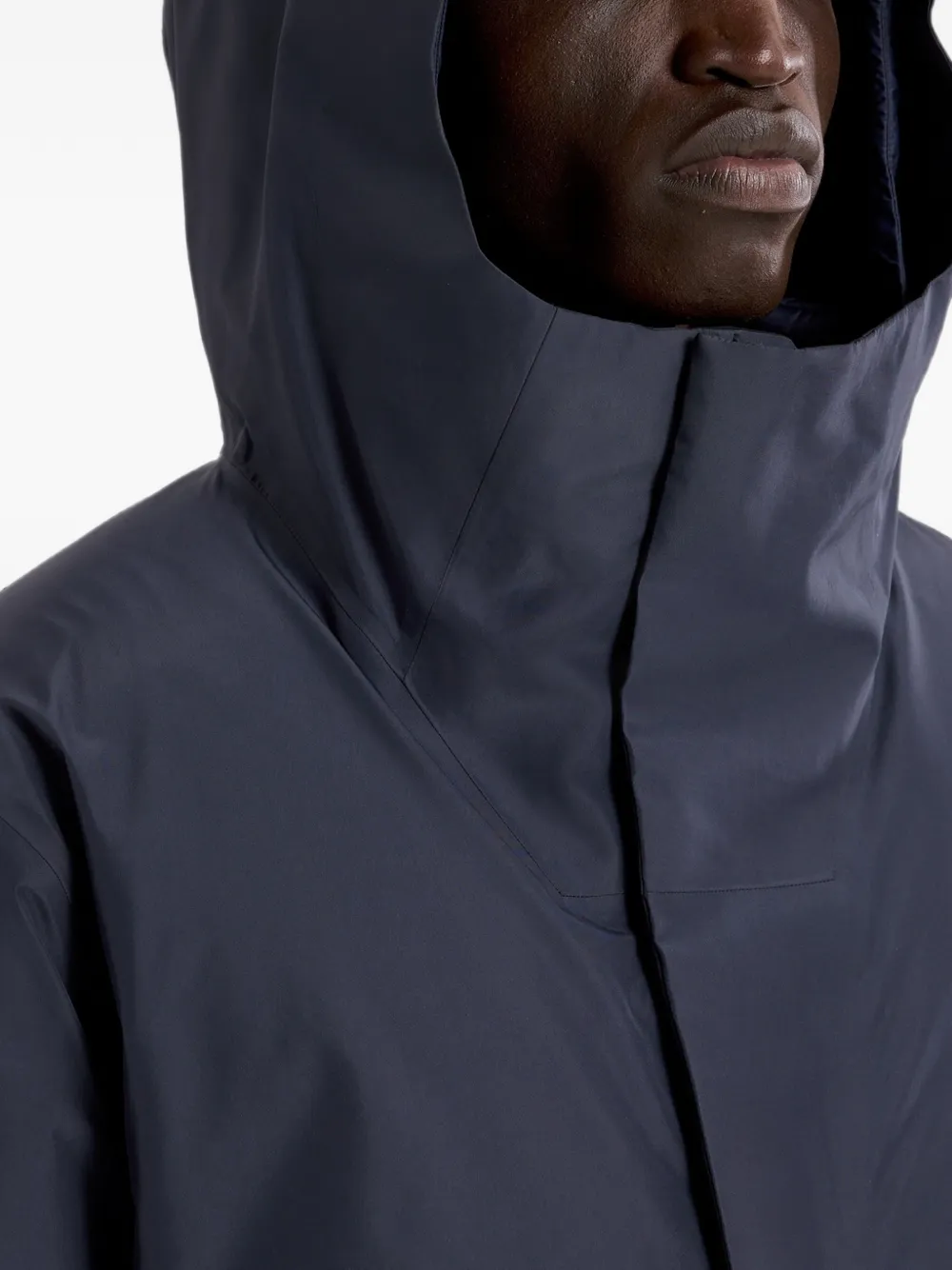 Veilance Sorin ダウンパーカーコート | ブルー | FARFETCH JP