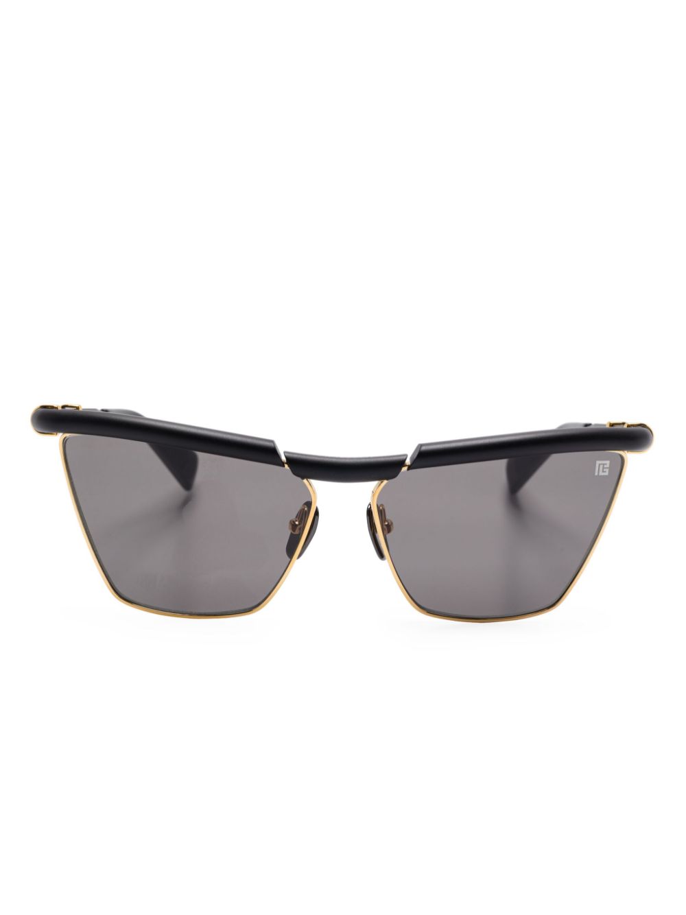 cat-eye sunglasses