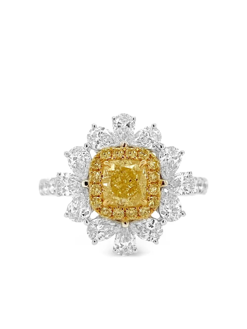18kt white gold diamond ring