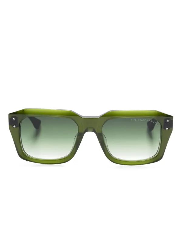27026026_57021932_600.jpg