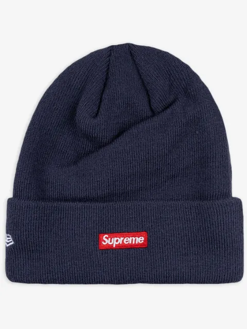 Supreme gorro con aplique del logo de SUPREME x New Era $