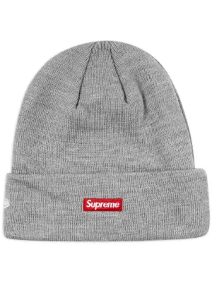 Supreme New Era S ロゴ ビーニー | グレー | FARFETCH JP