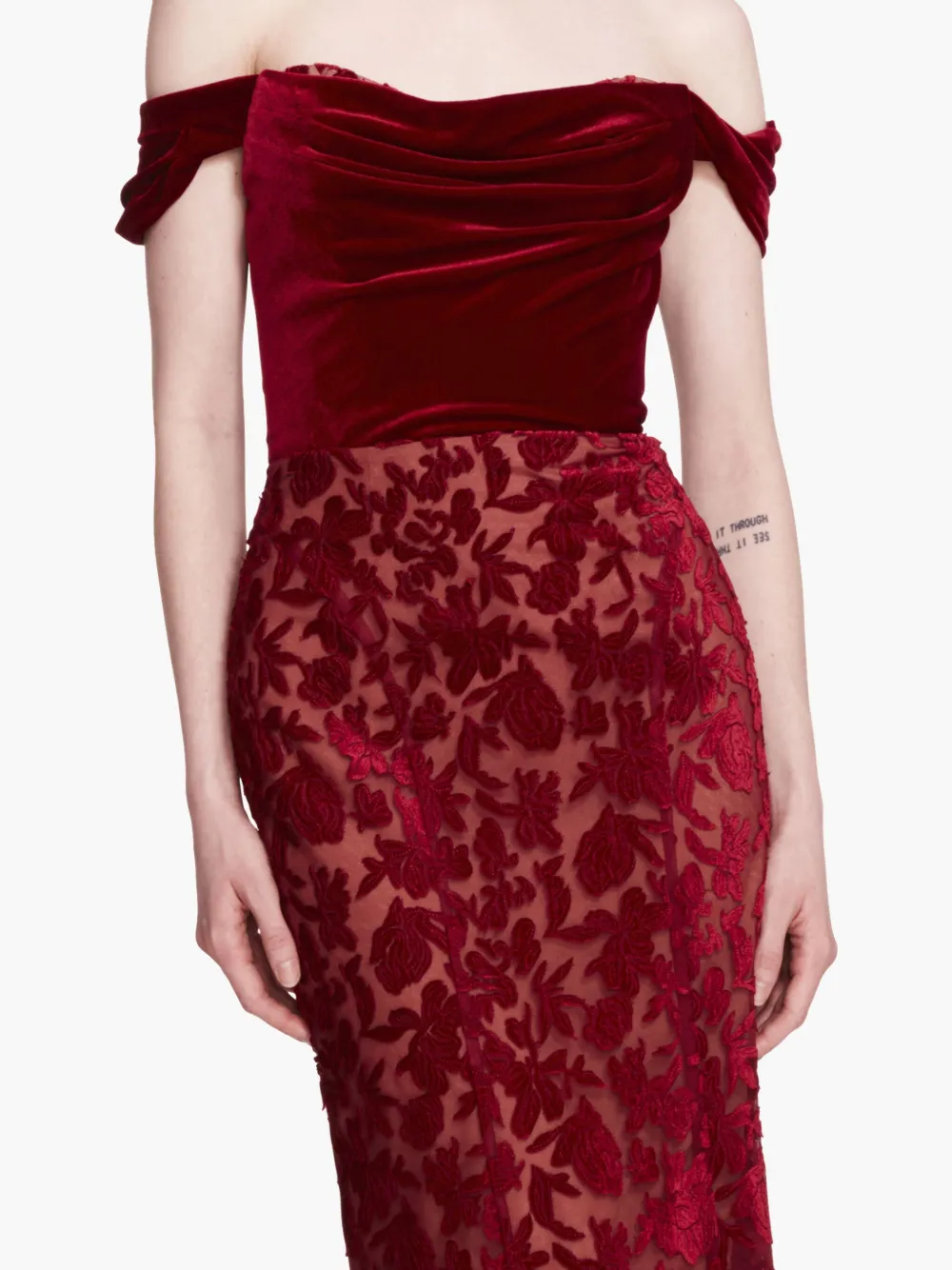 Marchesa Notte Fluwelen midi-jurk Rood