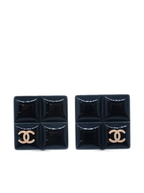 CHANEL Pre-Owned 2004 square clip-on earrings