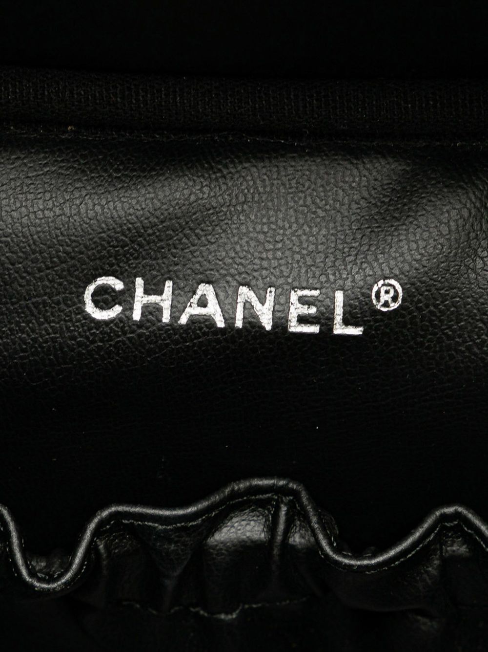 CHANEL 2005-2006 CC Caviar vanity bag Women