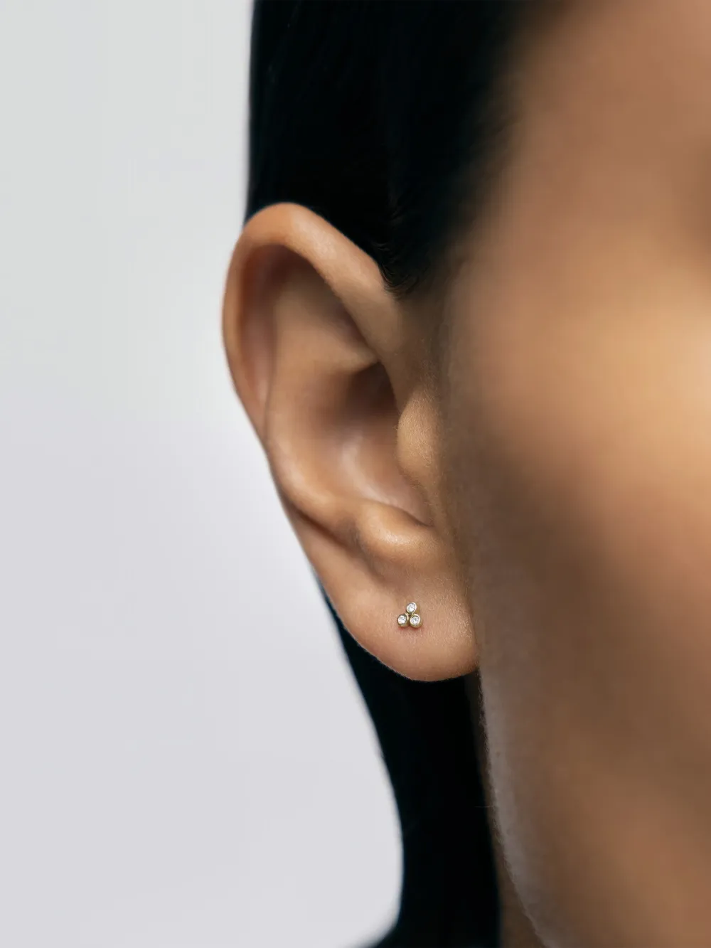 Monica Vinader Gold Diamond Cluster Single Labret Piercing Earring Diamond In Gold