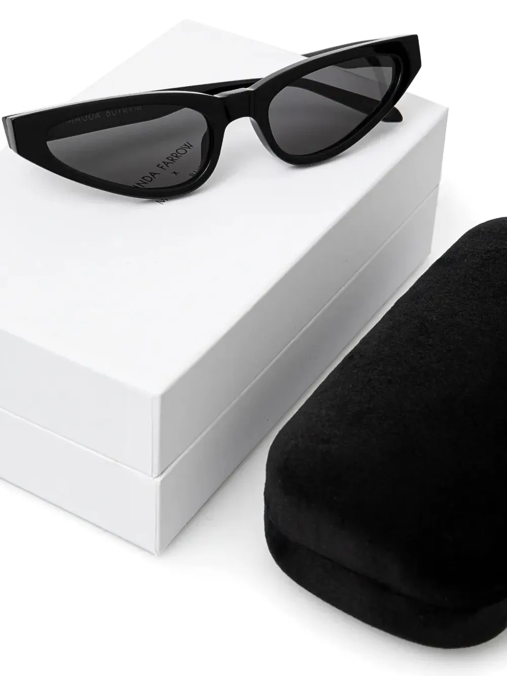 Magda Butrym Zonnebril met cat-eye montuur Zwart