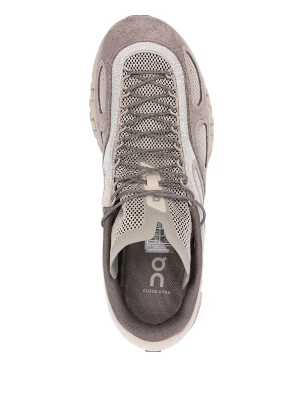 On Running x FKA Cloud スニーカー | ニュートラル | FARFETCH JP