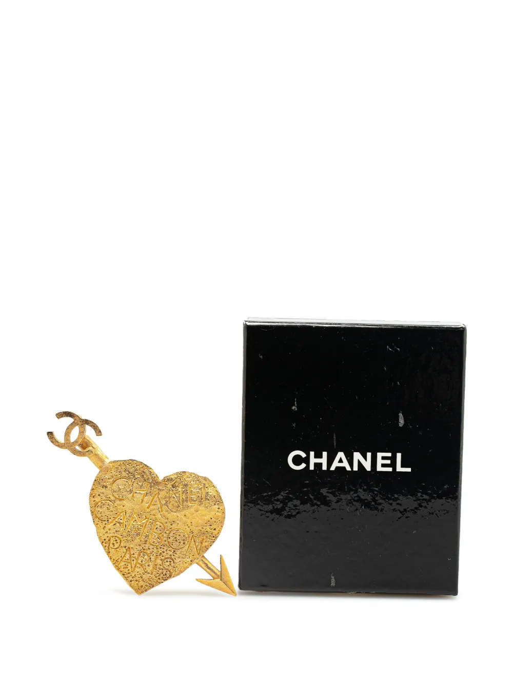 Pre-owned Chanel 1993 Gold Plated Cc Heart And Arrow Costume Brooch In 金色