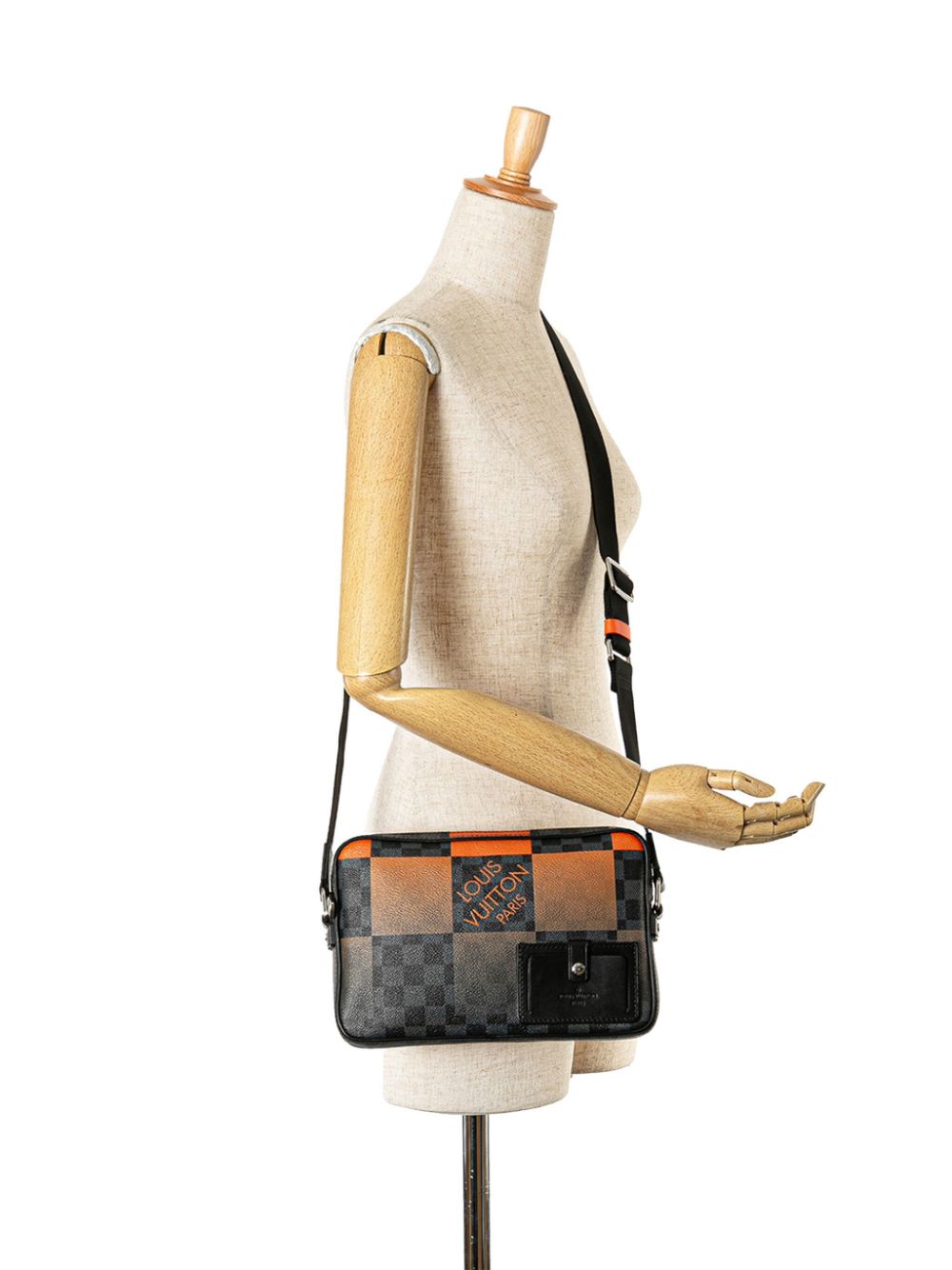 Louis Vuitton Pre-Owned 2020 Damier Graphite Giant Alpha Messenger crossbody bag - Oranje