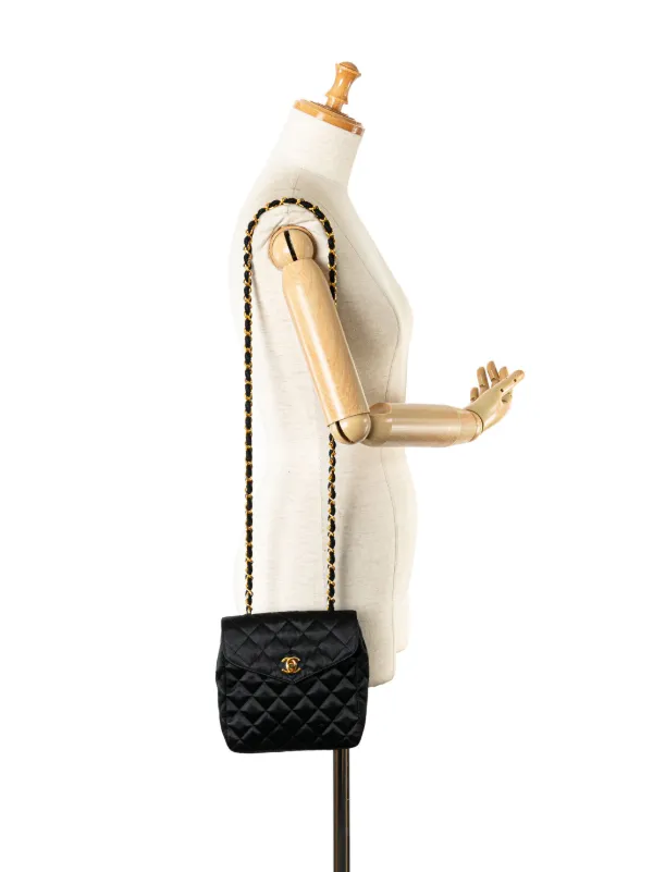 【CHANEL】上品なサテンで高級感満載 サテン ショルダーバッグ CHANEL 激レア サテン マトラッセ ココマーク ポーチ付 チェーン