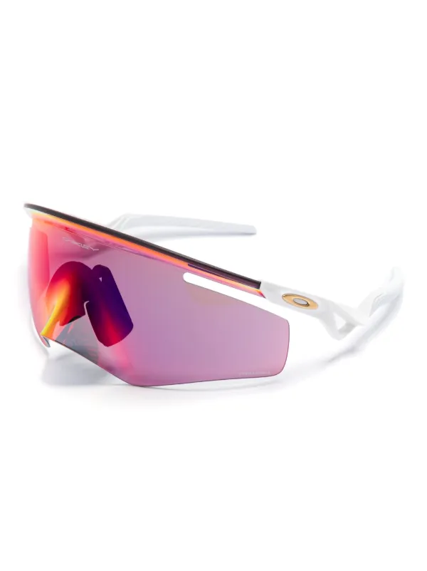 Oakley QNTM Kato™ サングラス | ホワイト | FARFETCH JP