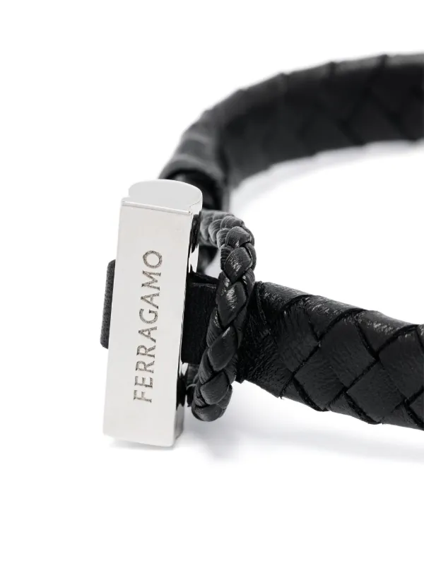 【関税込み】Ferragamo ブラック ブレイド レザー ブレスレット Ferragamo レザー ブレスレット | ブラック | FARFETCH JP