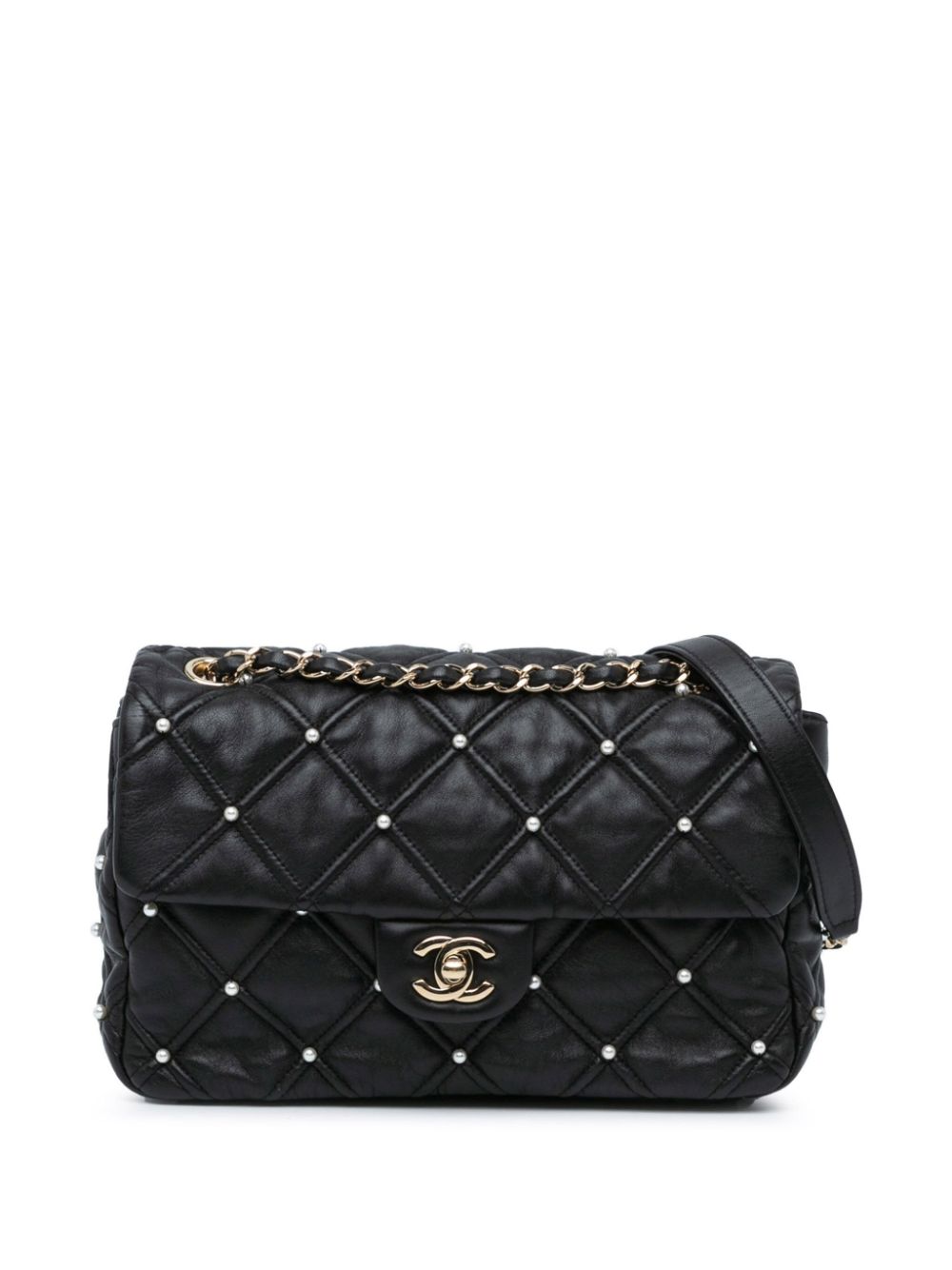 CHANEL Pre-Owned 2019 Medium Quilted Lambskin Pearl Studs Flap shoulder bag – Black