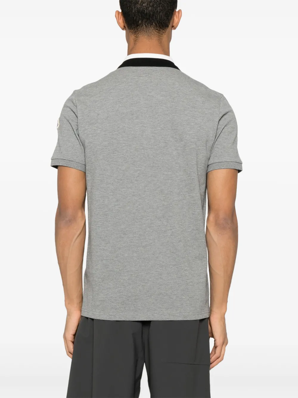 Moncler Piqué poloshirt met geborduurd logo Grijs